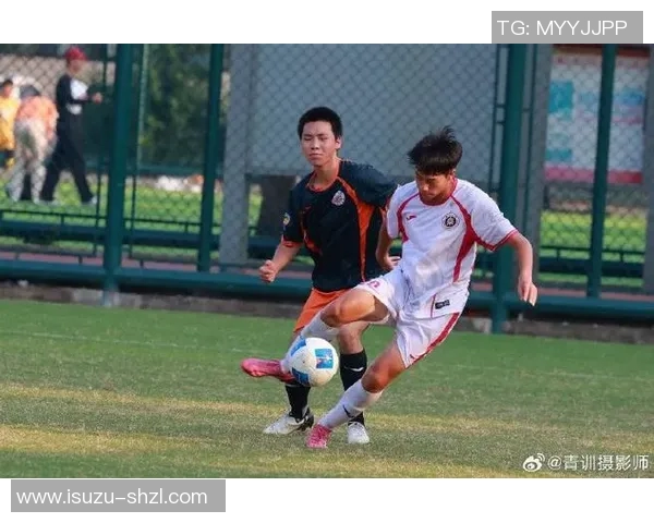 追随足球明星的激情与梦想,点燃心中热爱与奋斗的火焰